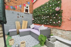 ST LEONARDS ROAD- click for photo gallery